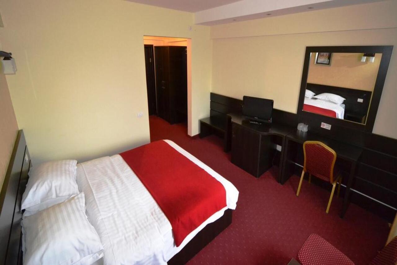Hotel Ancor Bukarest Kültér fotó