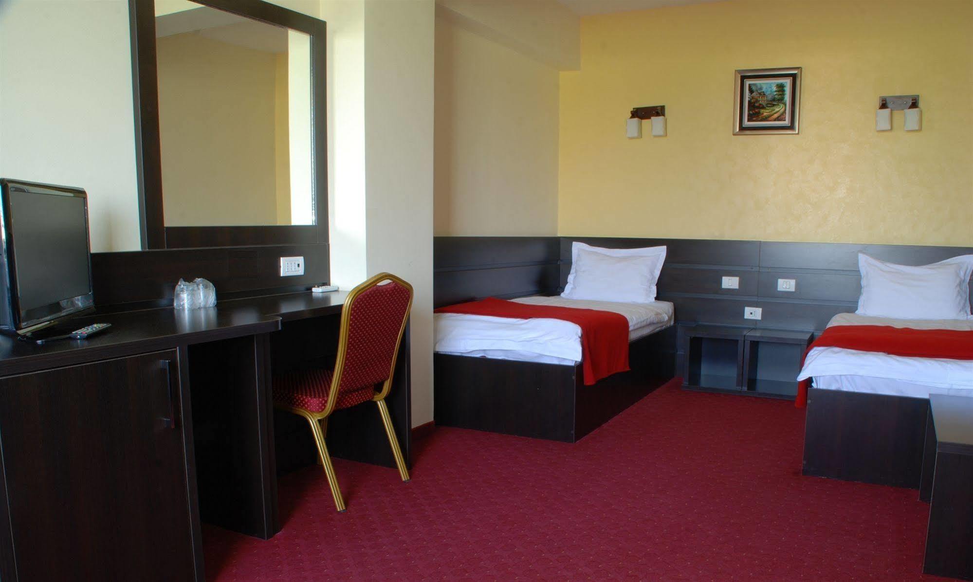 Hotel Ancor Bukarest Kültér fotó